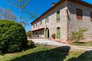 Casa colonica piscina e campo da tennis