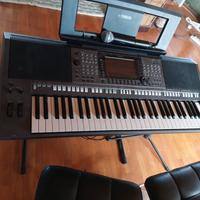 Yamaha psr-s770