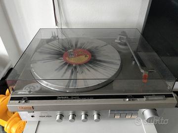 Giradischi e amplificatore 