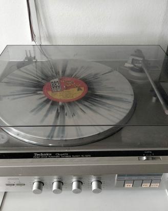Giradischi e amplificatore 