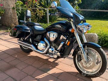 HONDA VTX 1800 AMERICA