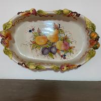 Piatto decorato in ceramica