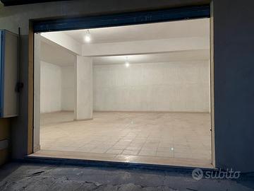 Magazzino, garage, deposito