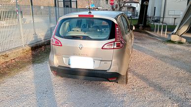 Renault Scenic 1.9dCi anno 2010 130CV