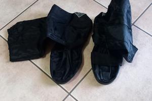 copriscarpe/stivali per scooter e moto 
