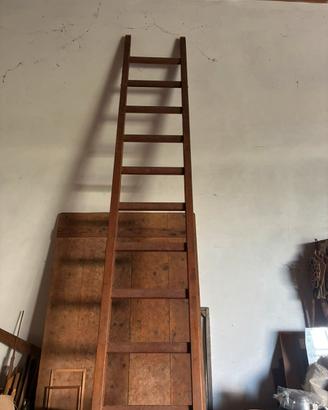 Scalone in legno  massiccio metri 5