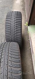 Pneumatici Bridgestone al 85% misura 225 45 17 