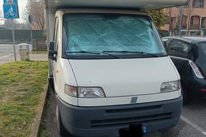 Per famiglie: Mansardato FIAT Auto-Roller 