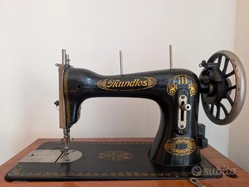 Macchina da cucire Mundlos 111