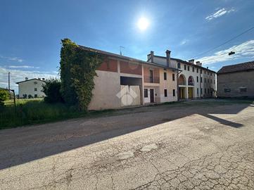 RUSTICO A MALO