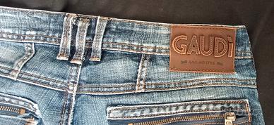 Jeans (Gaudi)