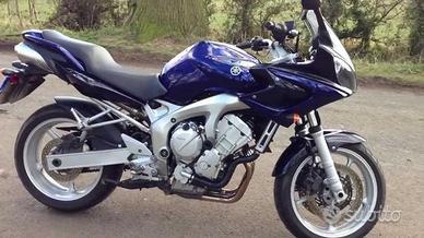 Ricambi usati per yamaha fz6 600 s blu