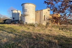 CASA SEMINDIPENDENTE A RIPALIMOSANI