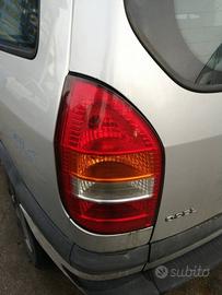 Fanale posteriore sinistro OPEL ZAFIRA del 2003