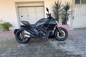 DUCATI DIAVEL CARBON