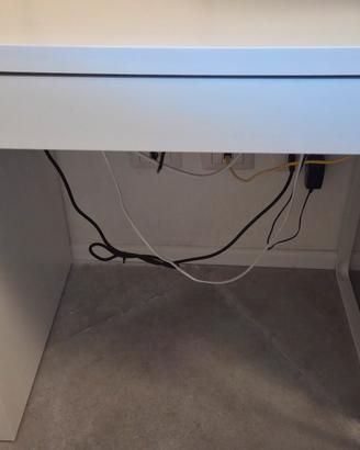 scrivania Micke ikea 73x50