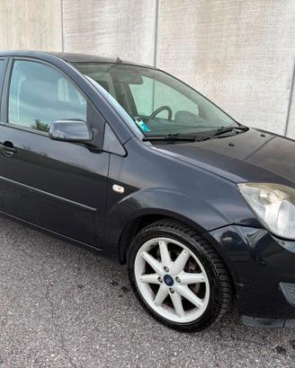 Ford Fiesta 1.4 TDCi 5p. 68CV *NEOPATENTATI*