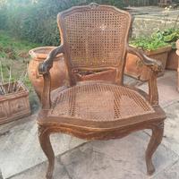 Poltroncina in legno e paglia di Vienna