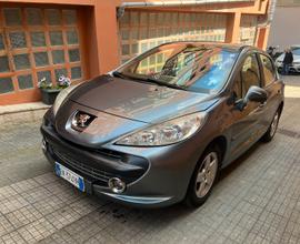 Peugeot 207 1.4 benzina