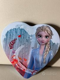 Frozen scatola in latta vuota