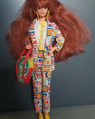 1993 RARA Vintage Naf Naf Midge Barbie Doll