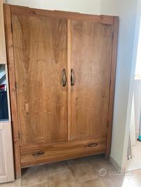 Armadio in legno