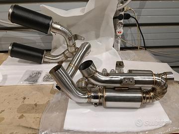 scarico doppio silenziatori carbonio ducati 