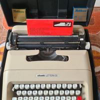Macchina da scrivere Olivetti Lettera 35