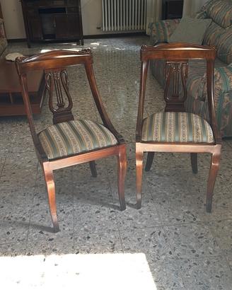 Coppia di Sedie in legno