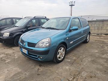 Renault Clio 1.2 cat 3 porte Confort - NeoPatentat