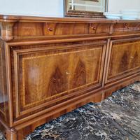 Mobile lungo in legno massello