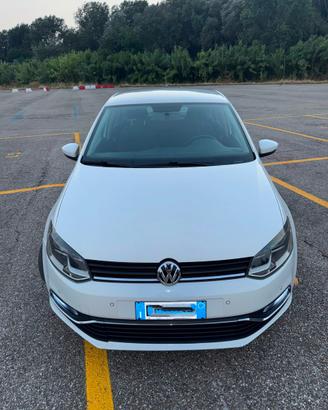 VOLKSWAGEN POLO 1.4 TDI 90 CV BLUEMOTION 2014