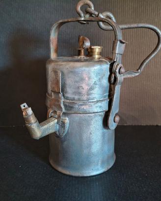 Antica lampada a carburo – acetilene modello 850 I