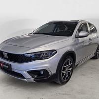 FIAT Tipo (2015-) 1.5 Hybrid DCT 5 porte Cross