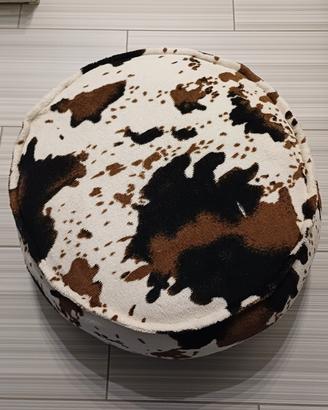 Pouf muccato realizzato a mano