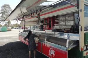Autonegozzio FOOD TRUCK panini