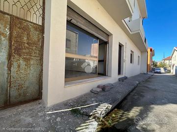 MULTILOCALE A CAPOTERRA