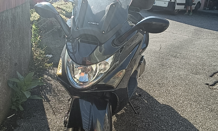 Kymco 500,