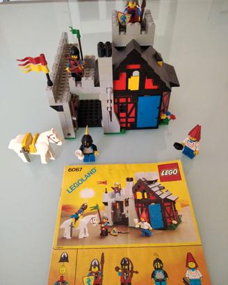 Set lego castle 6067 completo con figure e istruzi