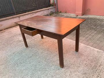 vecchio tavolo da cucina