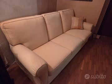 2 DIVANI 2 E 3 POSTI