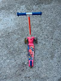 Monopattino Disney Cars 3 ruote - Saetta McQueen