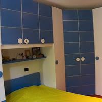 Cameretta con letto una piazza e mezza