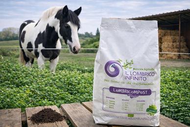 LOMBRICOMPOST EQUINO vagliato 5mm 5Lt. Sped grat