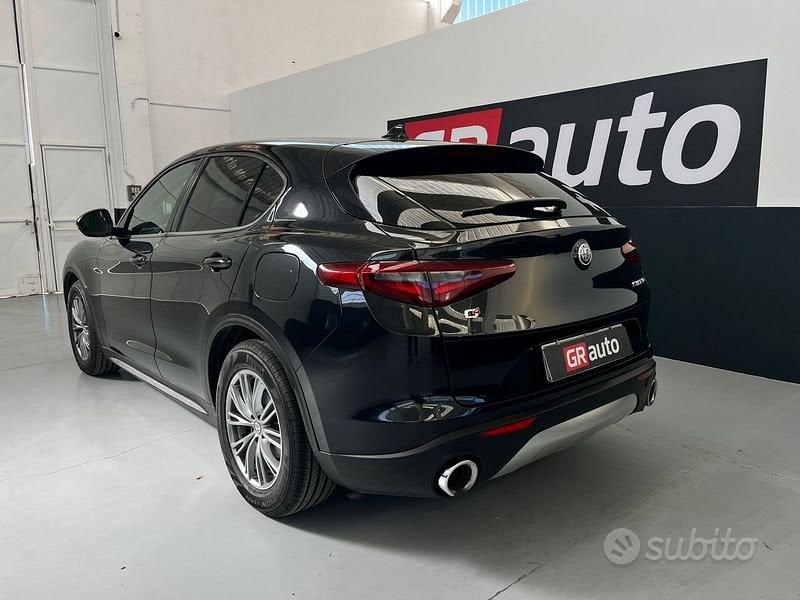 Alfa Romeo Stelvio 2021 photo 5