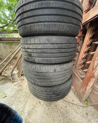 Gomme 205/45/17