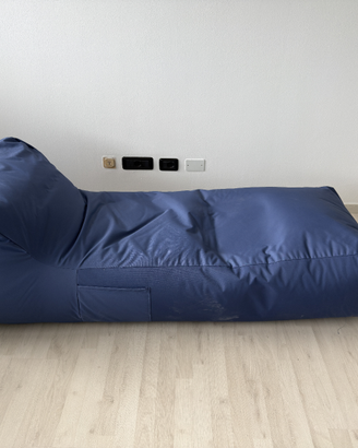 Lettino pouf imbottito moderno – come nuovo