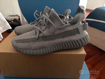 Adidas Yeezy Boost 350 V2 misura 42 2/3