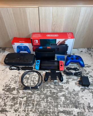 Nintendo switch con accessori 