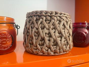 Cestino fatto a mano punto nido d’ape